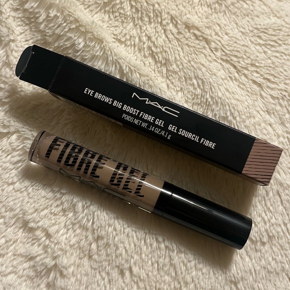 MAC Eye Brows Big Boost Fibre Gel - Picture 4 of 4